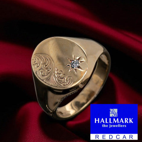 Gold ring with engraved design qualfied gemmologist
