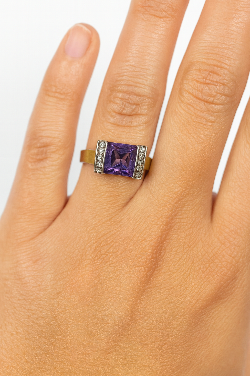 Preloved Amethyst and Diamond Ring SH9106