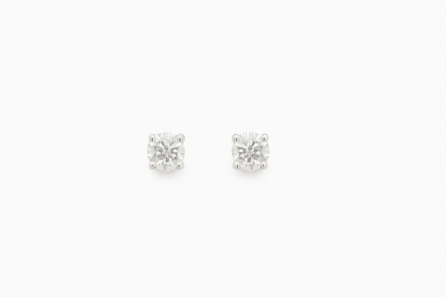 Preloved Diamond Stud Earrings 9146