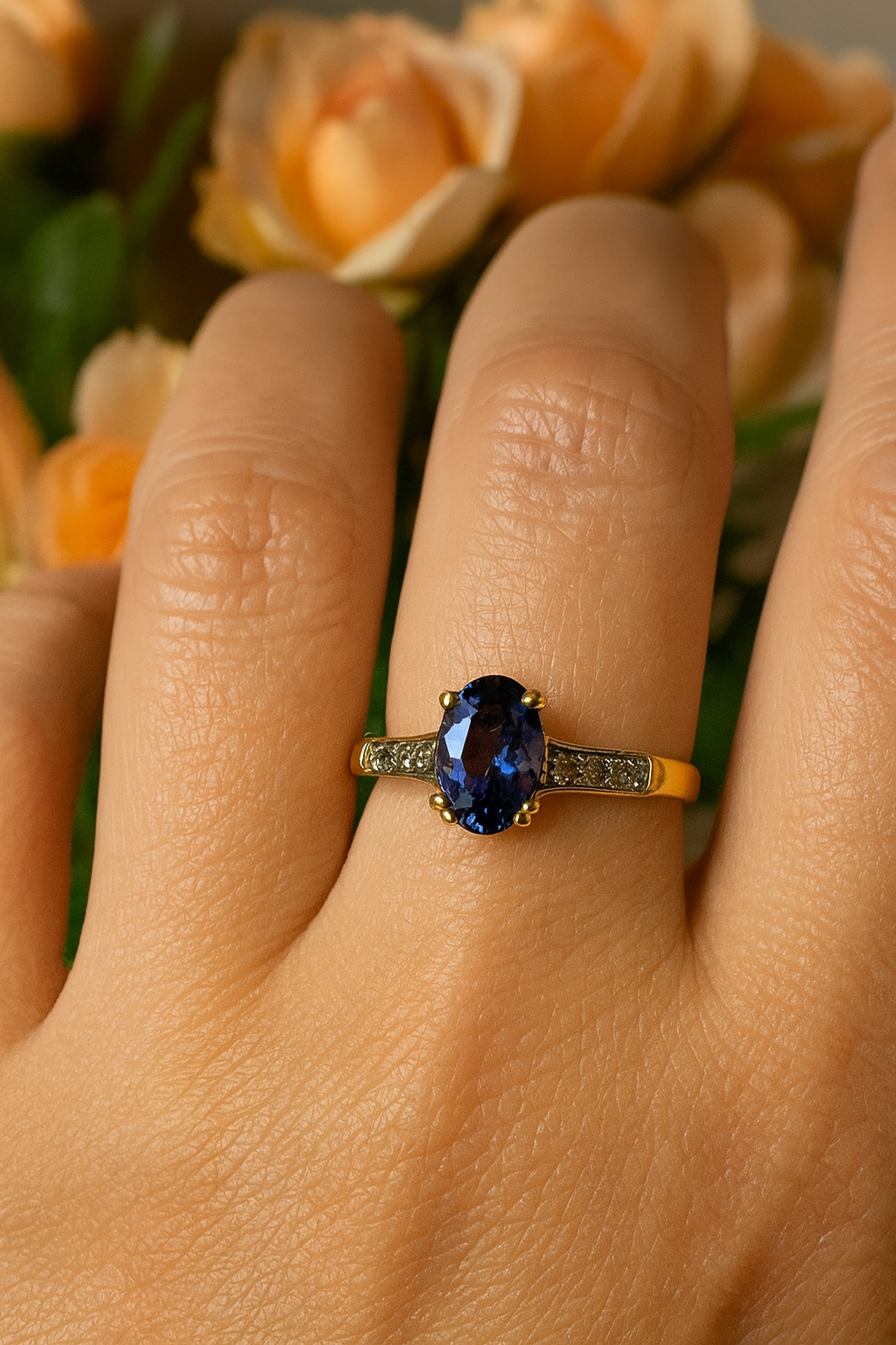 Preloved Tanzanite and Diamond Ring 9543