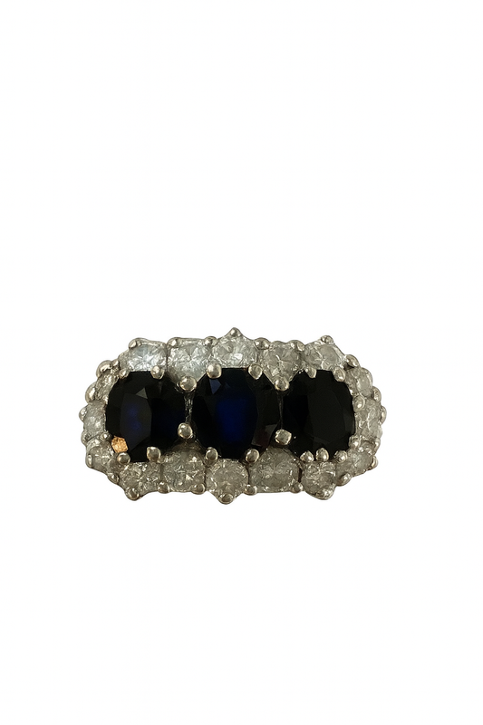 Preloved Sapphire and Diamond Ring 8983